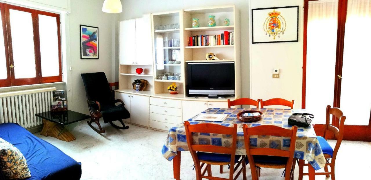 Residenza Carlo Di Borbone Apartman Caserta Kültér fotó