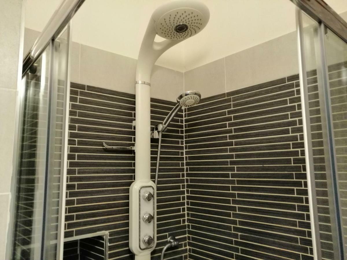Residenza Carlo Di Borbone Apartman Caserta Kültér fotó